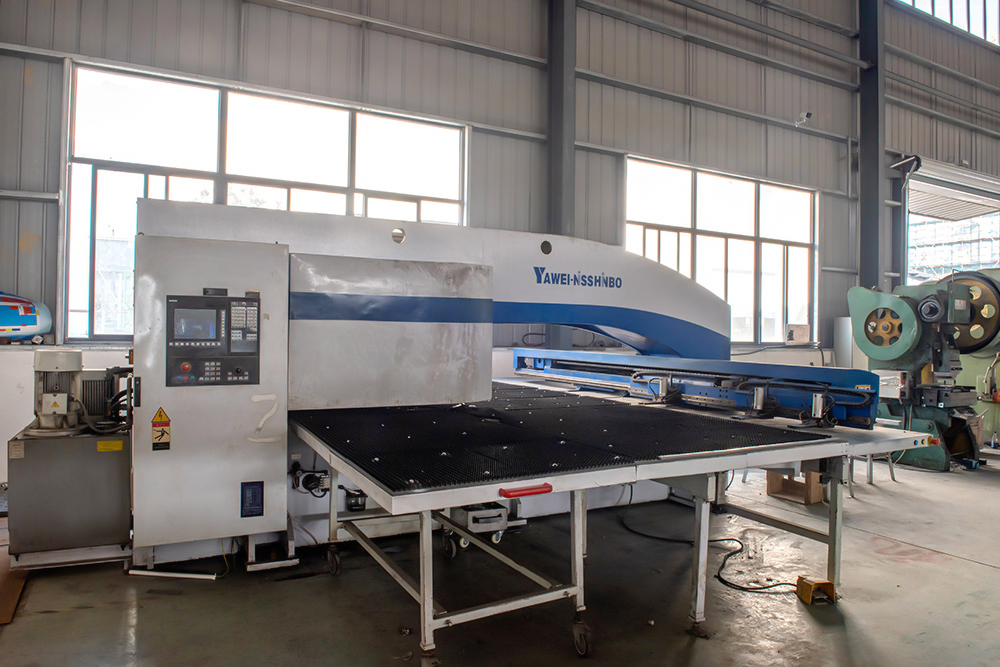 亞威激光切割機